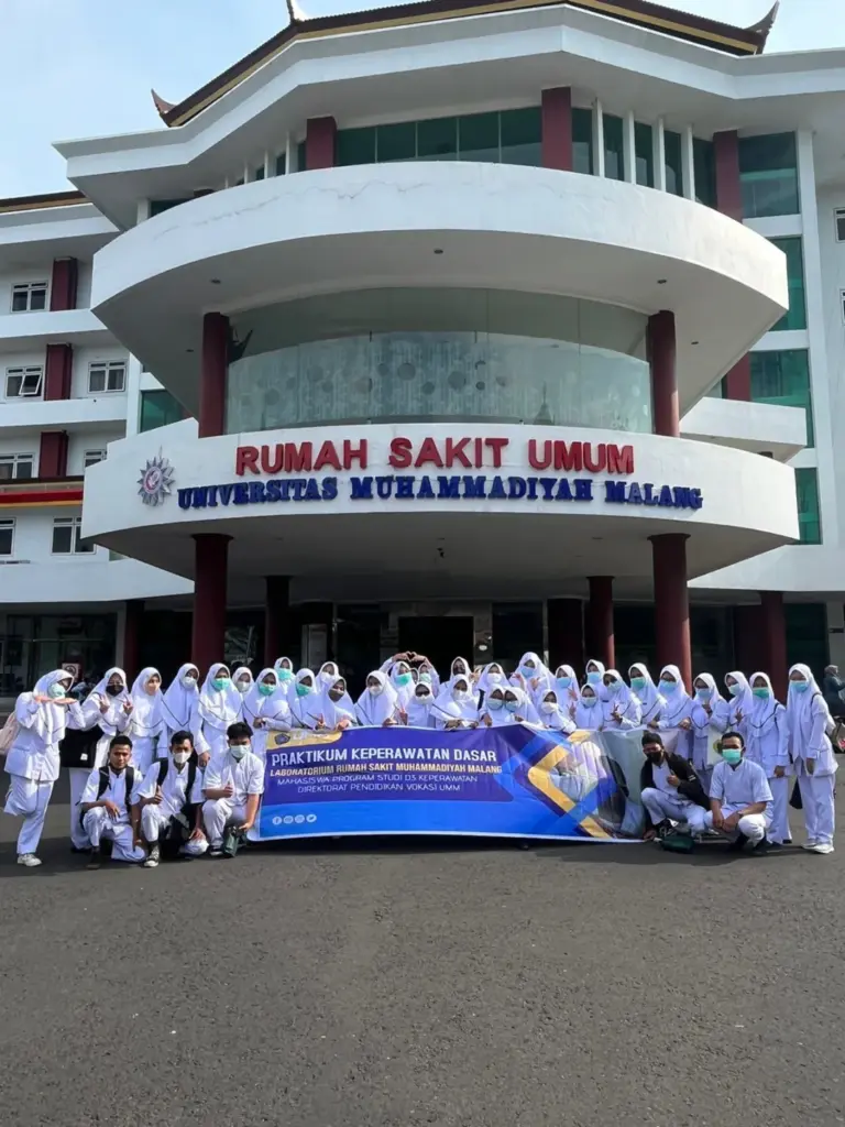 Pelatihan Basic Life Support (BLS): Upaya Efektif Meningkatkan Pengetahuan Siswa SMA dalam Menangani Henti Jantung: Studi oleh Indah Dwi Pratiwi
