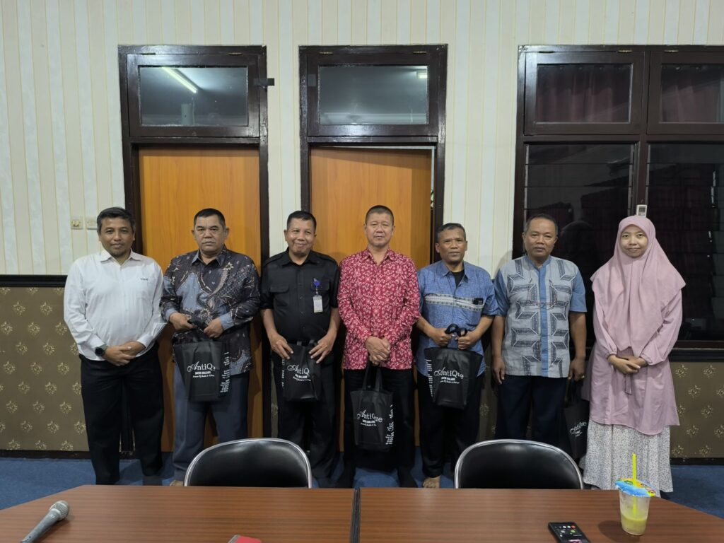 FIKES UMM Apresiasi Satpam Purna Tugas yang Setia Melayani dan Menjaga Keamanan Fakultas