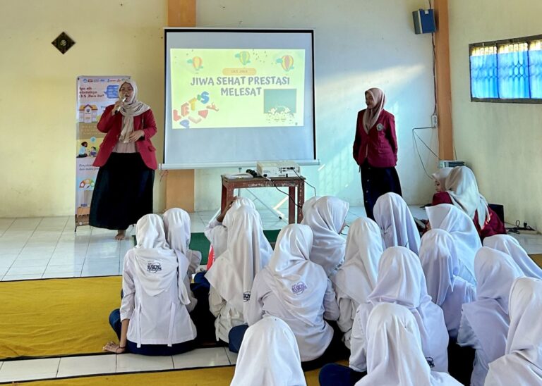 Mahasiswa Keperawatan FIKES UMM Gelar Program UKS Jiwa di SMP Kabupaten Malang