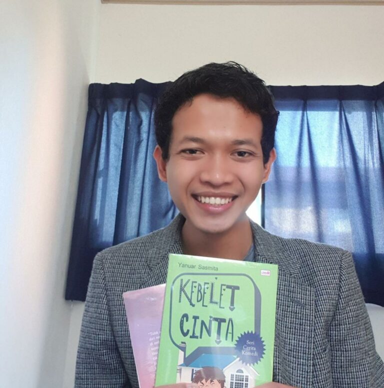 Perawat UMM Bekerja di Jepang, Gemar Menulis dan Menerbitkan Buku