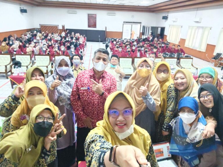 Prodi Keperawatan FIKES UMM sukses menyelenggarakan Nursing Internasional Short Course