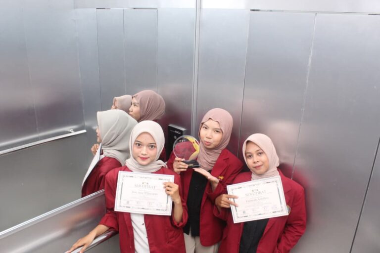 Mahasiswa Keperawatan UMM Juara 2 Essay Nasional