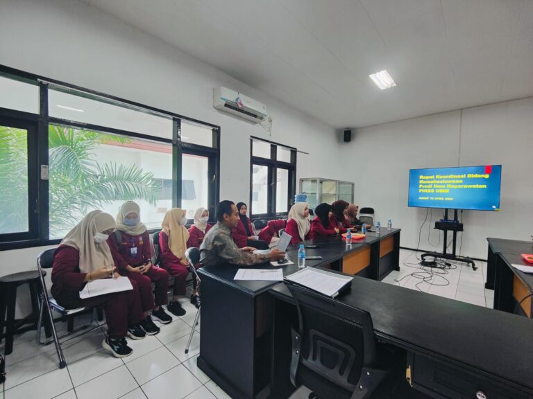 Monitoring dan Evaluasi Layanan Kemahasiswaan