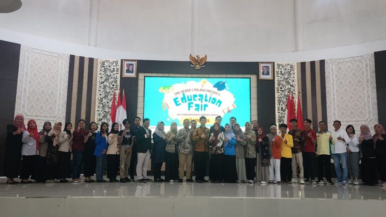 S1 Keperawatan UMM Tampil Memukau di Expo Pendidikan SMK Negeri 2 Malang, Jadi Magnet Ribuan Siswa